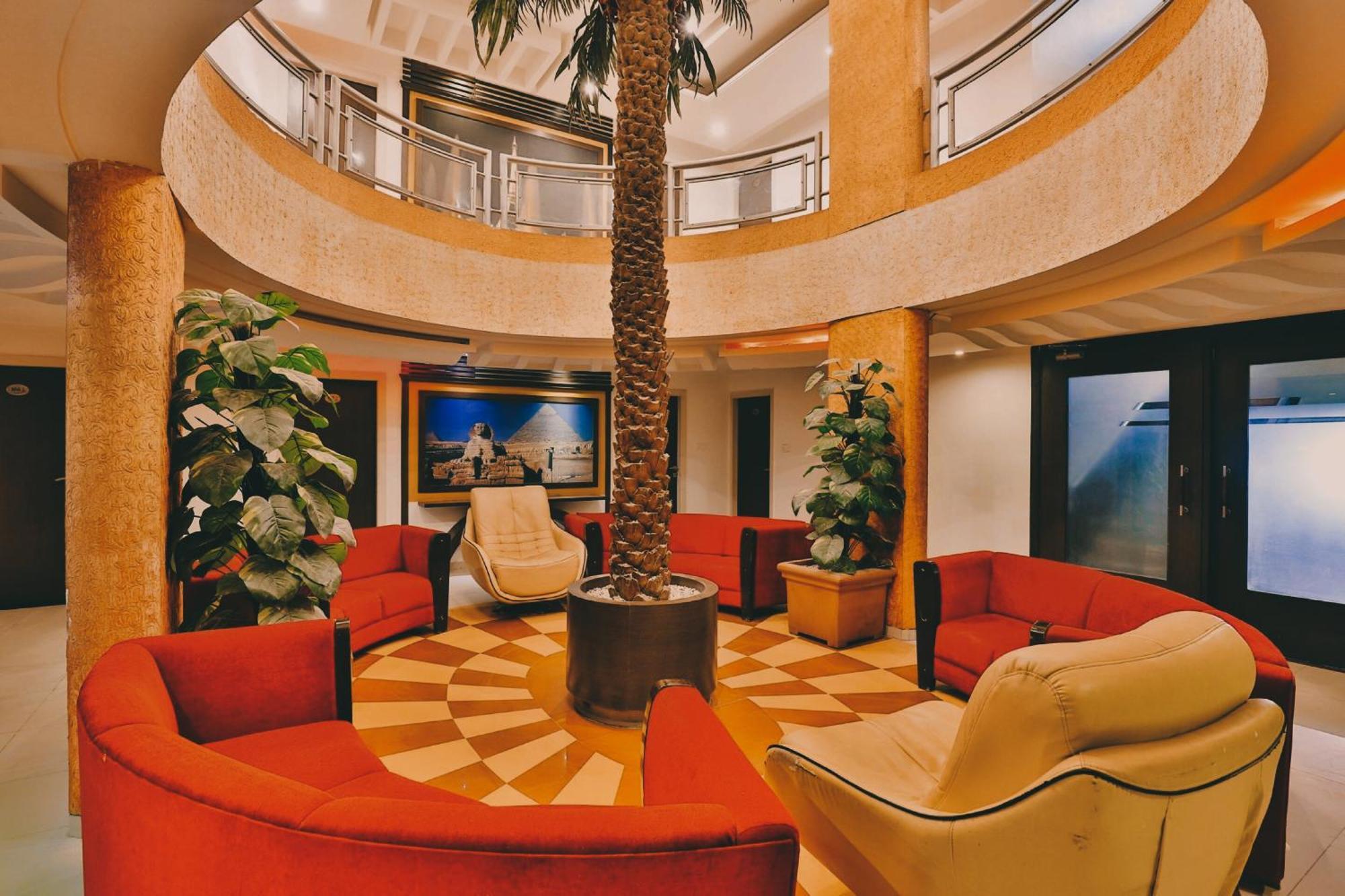 ראג'קוט New Hotel Europa Inn מראה חיצוני תמונה